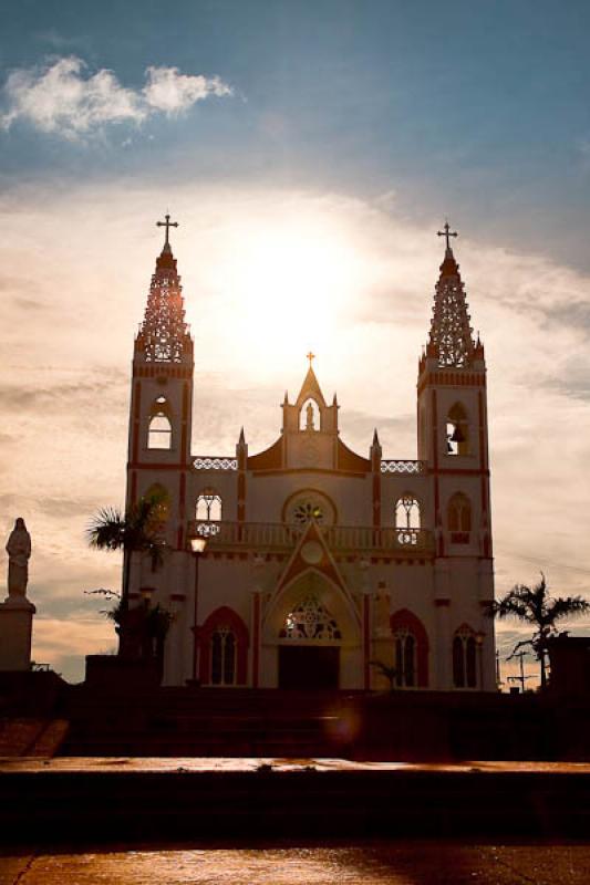 Iglesia Mayor San Jeronimo de Ayapel, Ayapel, Cord...