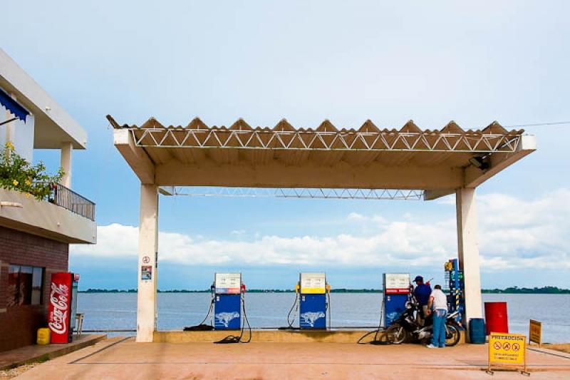 Estacion de Servicio, Ayapel, Cordoba, Colombia