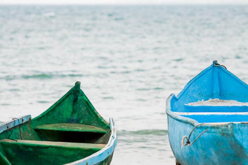 Canoas en la Playa, CoveÃ±as, Golfo de Morrosqui...