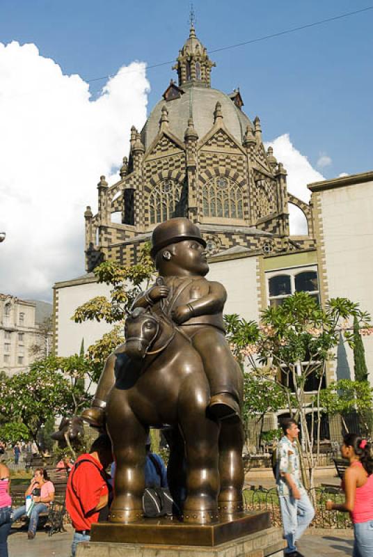 Hombre a Caballo, Plaza Botero, Medellin, Antioqui...