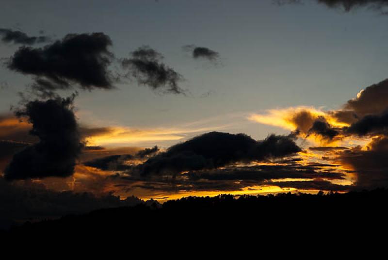 Atardecer en Santa Elena, Medellin, Antioquia, Col...