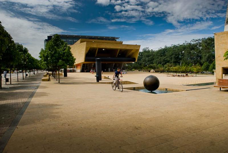 Heliostato, Parque de Los Deseos, Medellin, Antioq...