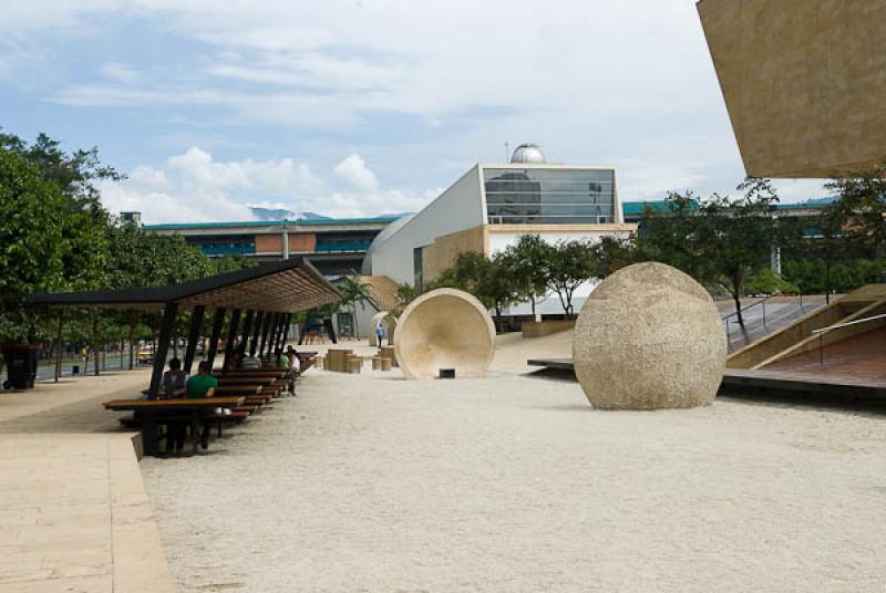 Planetario de Medellin Jesus Emilio Ramirez, Parqu...