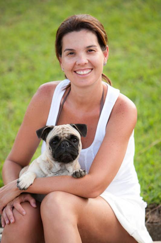 Mujer con su Mascota