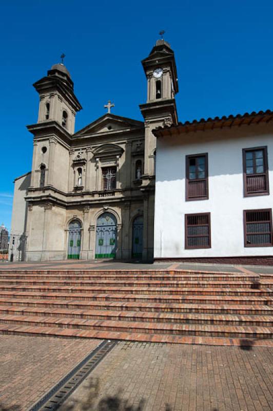 Iglesia de San Antonio, Parque de San Antonio, Med...