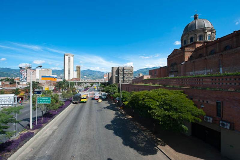 Avenida San Juan, Medellin, Antioquia, Colombia