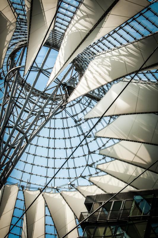 Cubierta del Sony Center, Berlin, Alemania, Europa...