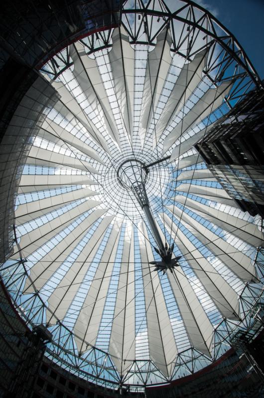 Cubierta del Sony Center, Berlin, Alemania, Europa...