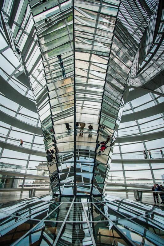 Cupula del Reichstag, Berlin, Alemania, Europa Cen...