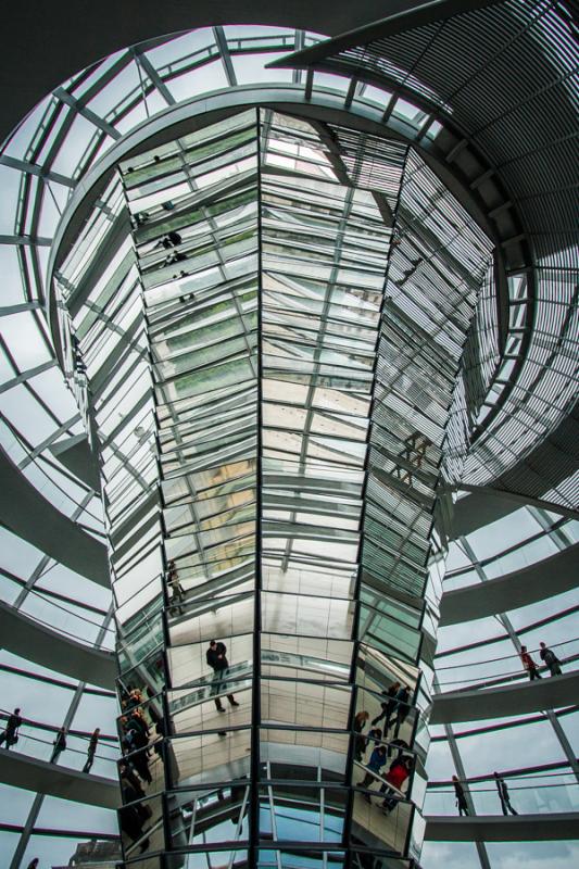 Cupula del Reichstag, Berlin, Alemania, Europa Cen...