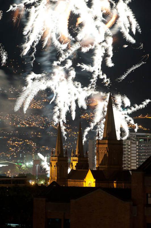 Bicentenario de la Independencia de Colombia, Igle...