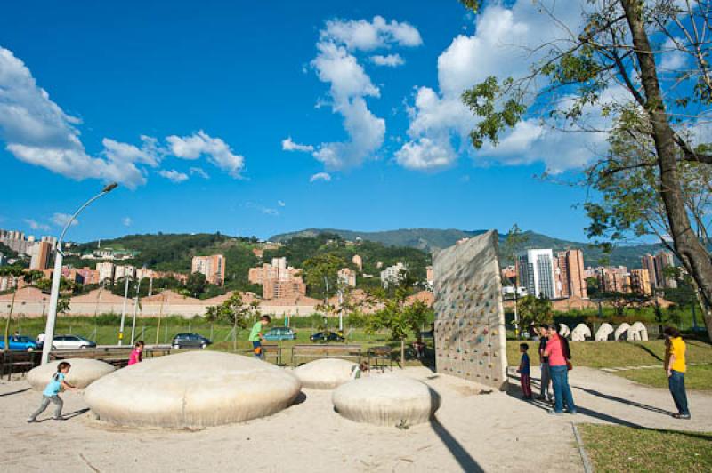 Parque los Colores, Ciudad del Rio, Medellin, Anti...