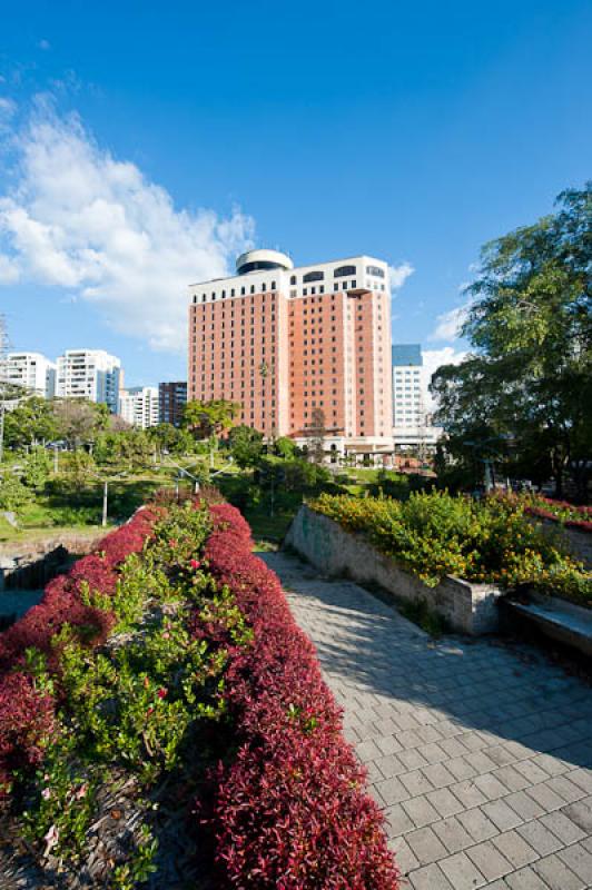 Parque Lineal La Presidenta, El Poblado, Medellin,...