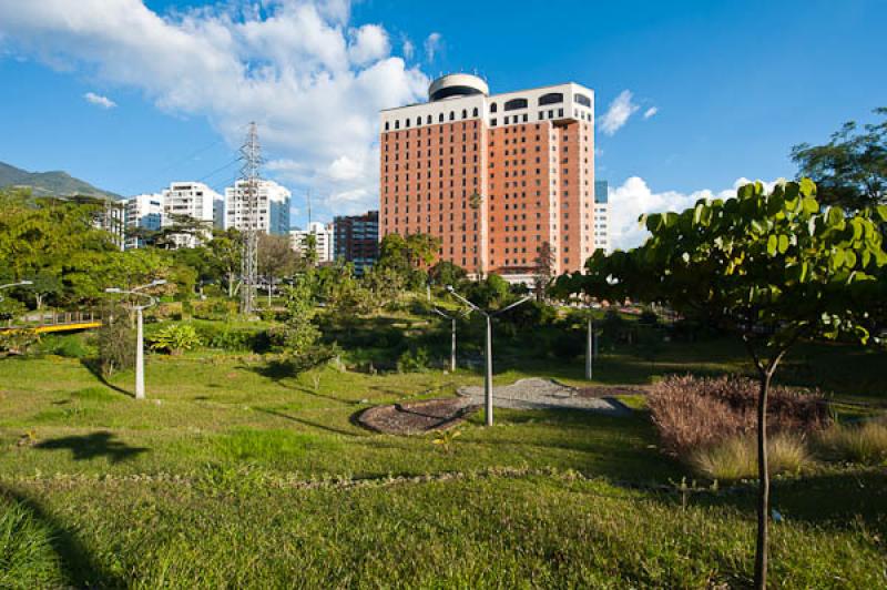 Parque Lineal La Presidenta, El Poblado, Medellin,...