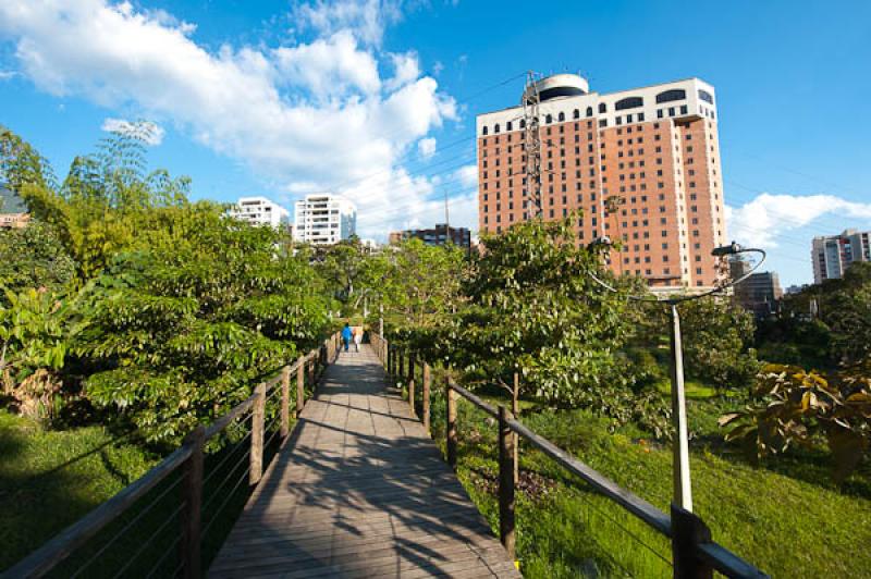 Parque Lineal La Presidenta, El Poblado, Medellin,...