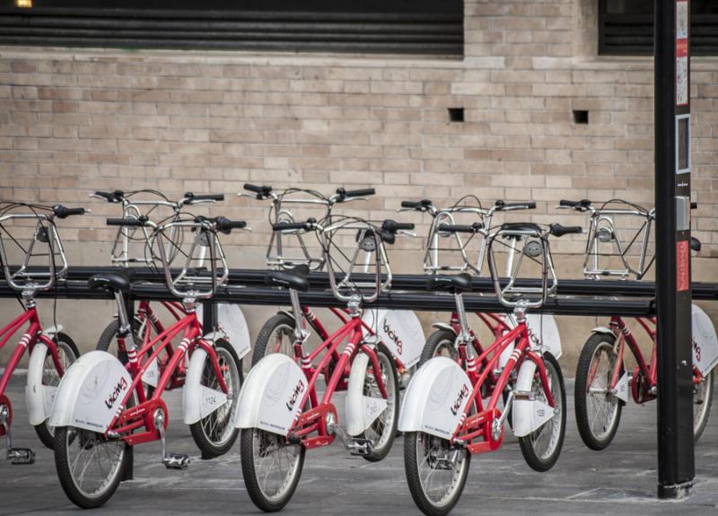 Estacion de Bicicletas, Barcelona, Cataluña, Espa...