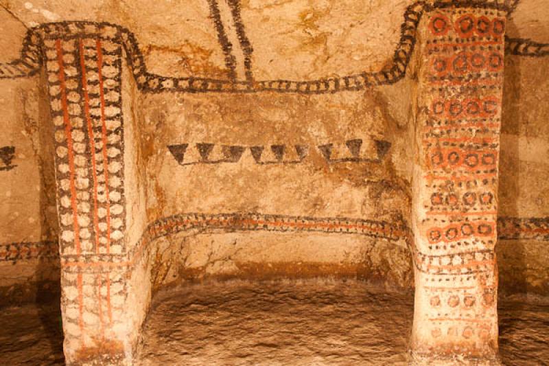 Camara Funeraria, Parque Arqueologico de Tierraden...