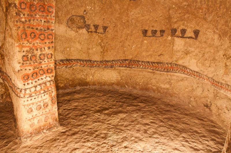 Camara Funeraria, Parque Arqueologico de Tierraden...