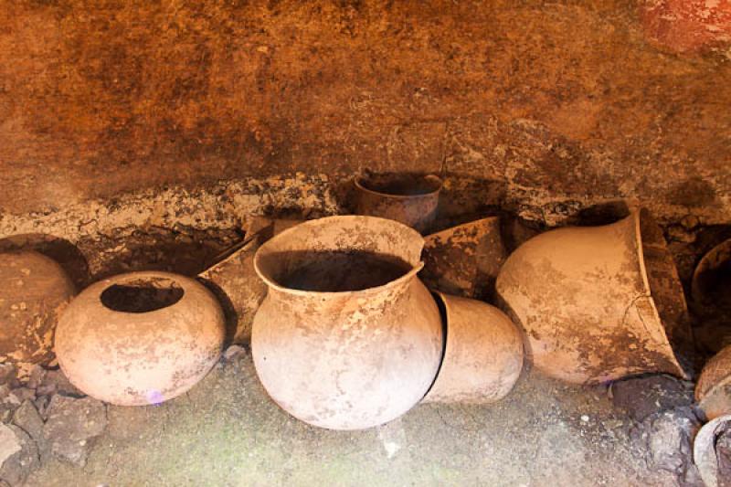 Camara Funeraria, Parque Arqueologico de Tierraden...