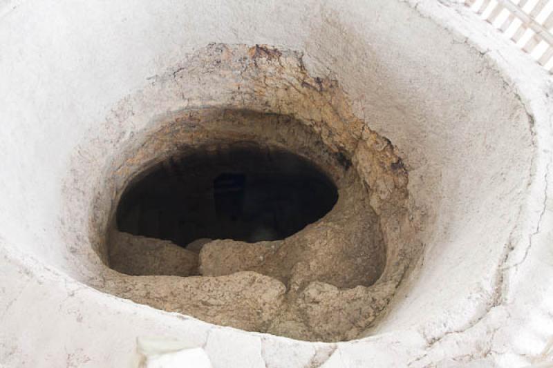 Pozo de Descenso, Parque Arqueologico de Tierraden...