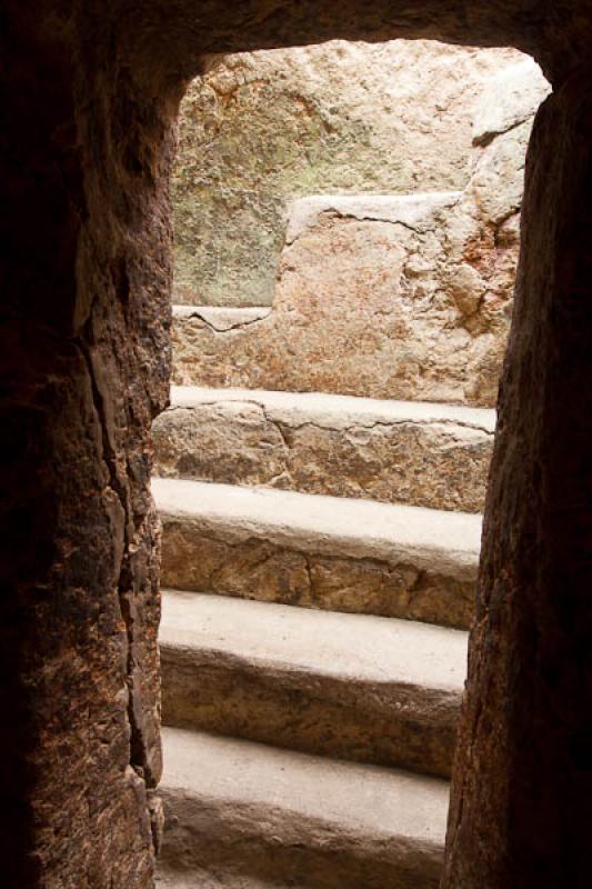 Pozo de Descenso, Parque Arqueologico de Tierraden...