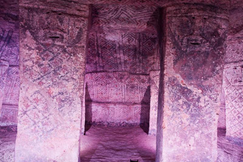 Camara Funeraria, Parque Arqueologico de Tierraden...