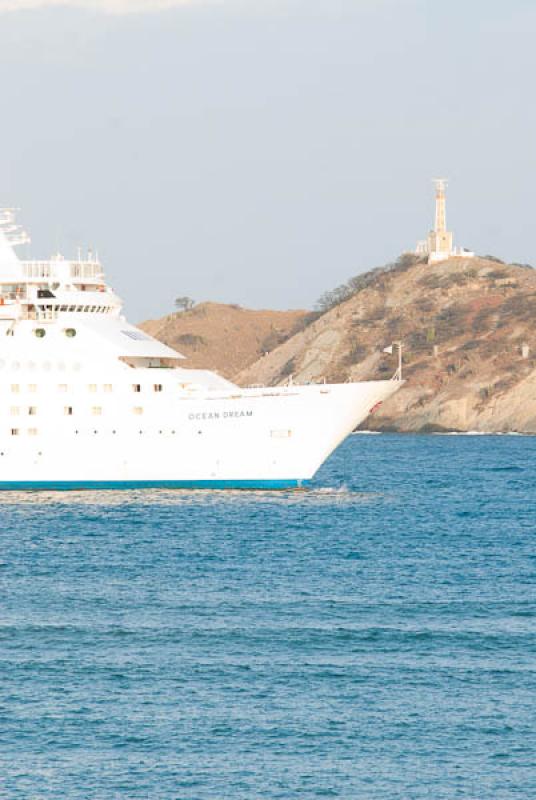 Crucero en Bahia de Santa Marta, Santa Marta, Magd...