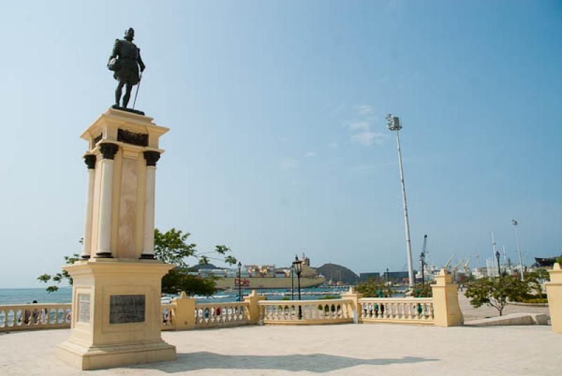 Estatua Rodrigo de Bastidas, Santa Marta, Magdalen...