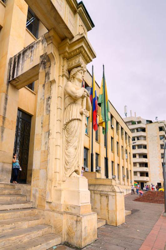 Palacio de Justicia, Plaza Civica Luis Carlos Gala...