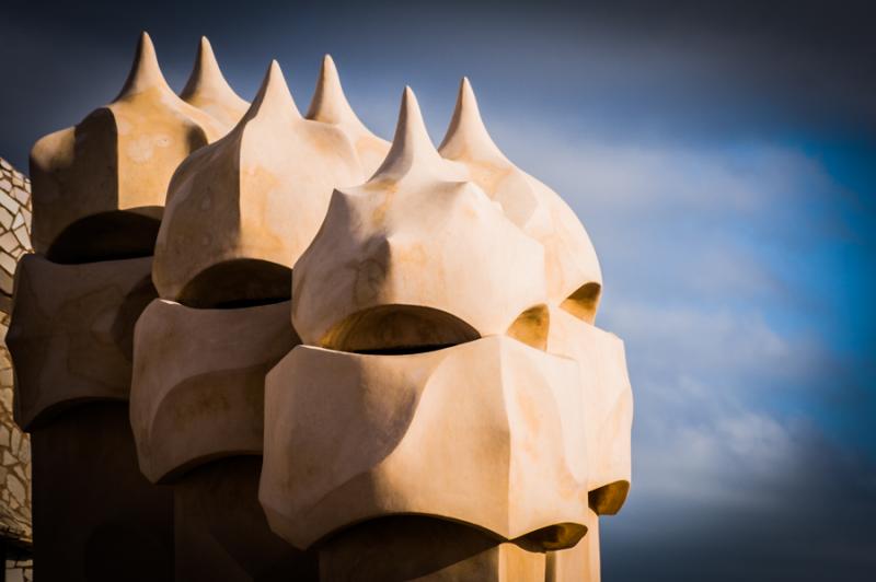 Chimeneas de la Casa Mila, Barcelona, Cataluña, E...