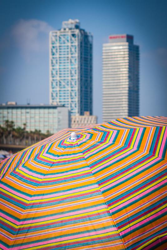 Playa de la Barceloneta, Barcelona, Cataluña, Esp...