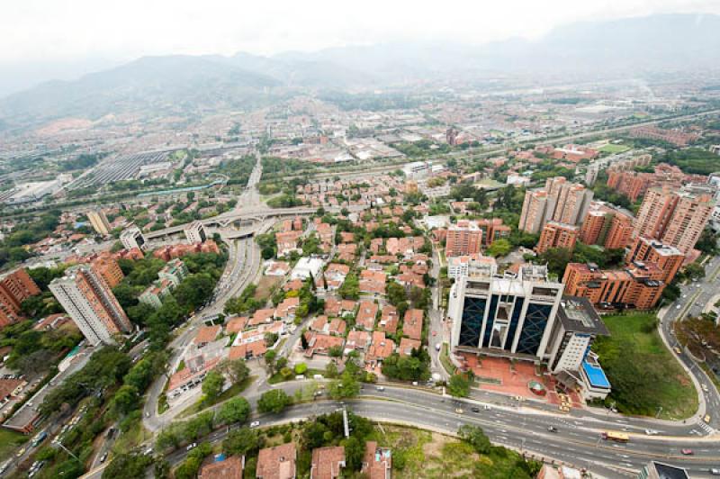 Avenida El Poblado, Poblado, Medellin, Antioquia, ...