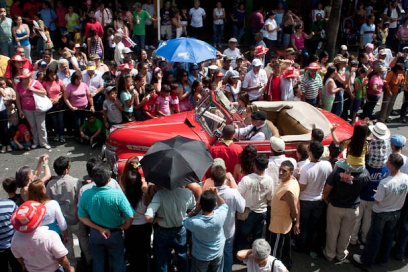 Desfile Autos Clasicos, Feria de las Flores, Medel...