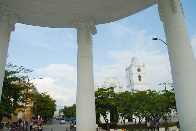 Iglesia San Juan Bautista, Parque del Centenario, ...