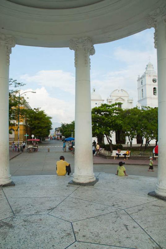 Iglesia San Juan Bautista, Parque del Centenario, ...