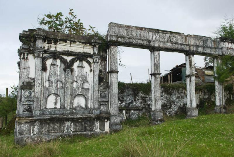 Ruinas del Antiguo Cementerio, Abejorral, Oriente ...