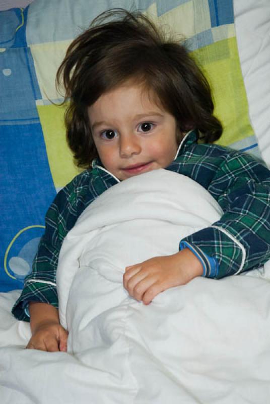 NiÃ±o en su Cama