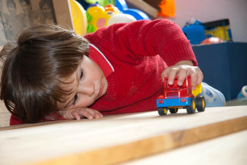 NiÃ±o Jugando