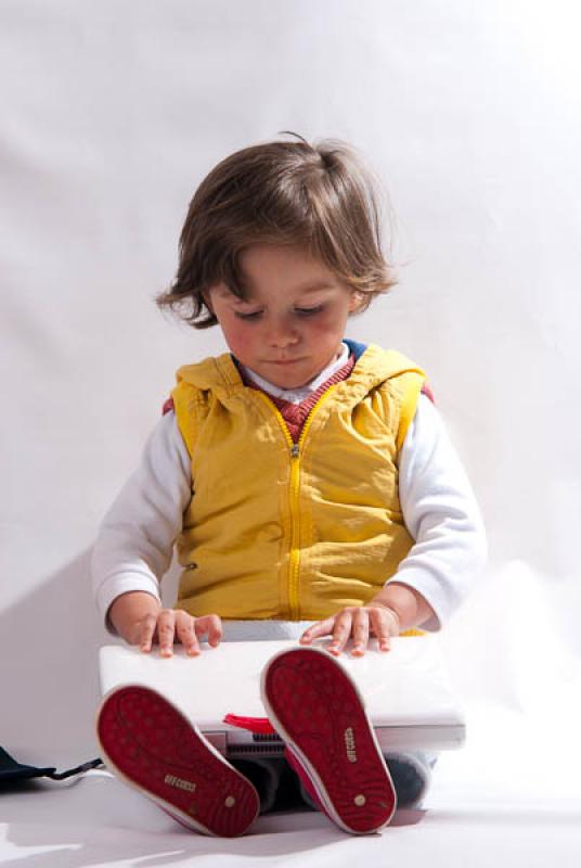 NiÃ±o con Estudiando