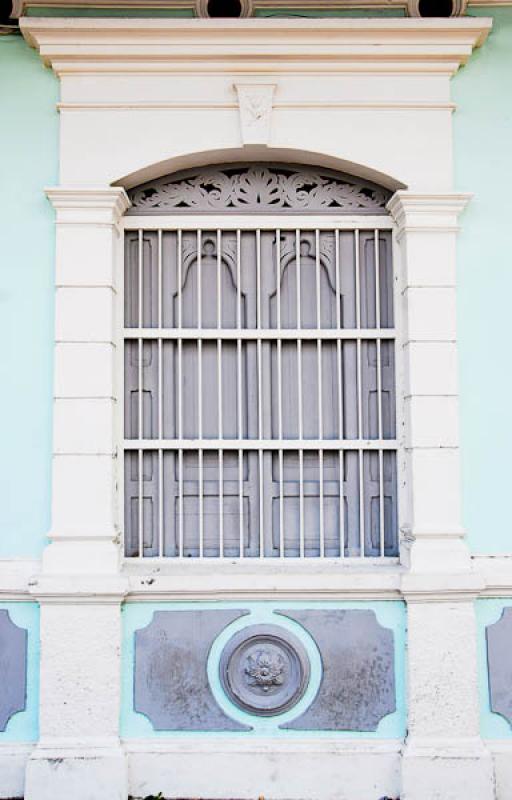 Ventana Colonial, Girardot, Provicia del Alto Magd...