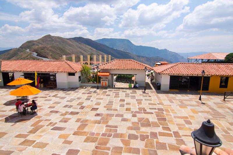 Plaza del Comercio, Parque Nacional del Chicamocha...