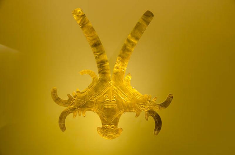 Pectoral Oro, Museo del Oro, Bogota, Cundinamarca,...