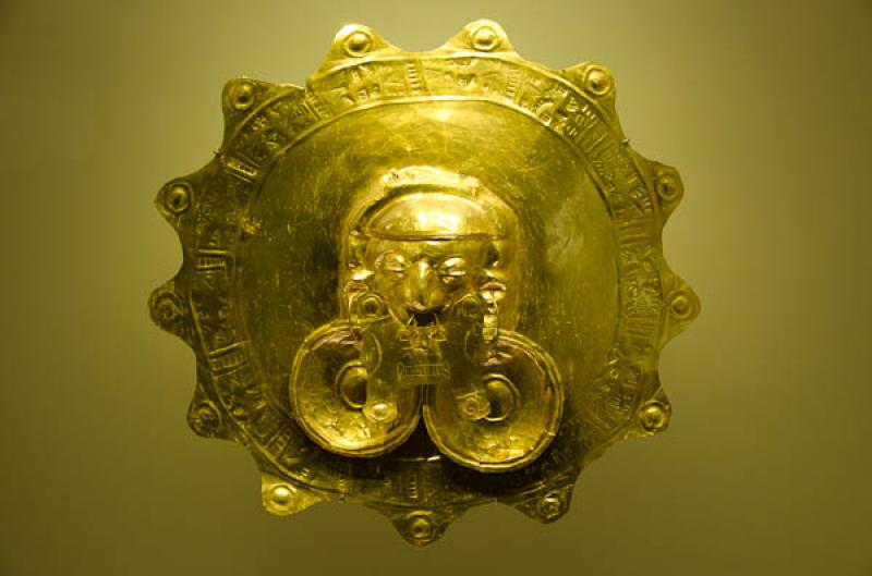 Pectoral Oro, Museo del Oro, Bogota, Cundinamarca,...