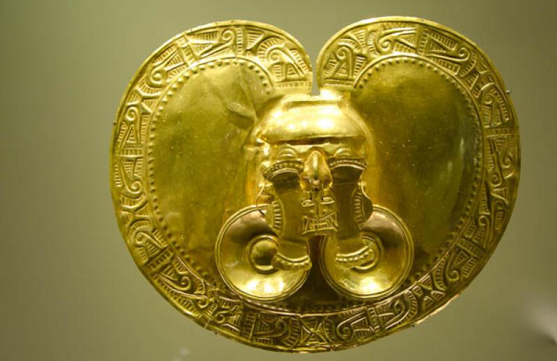 Pectoral Oro, Museo del Oro, Bogota, Cundinamarca,...