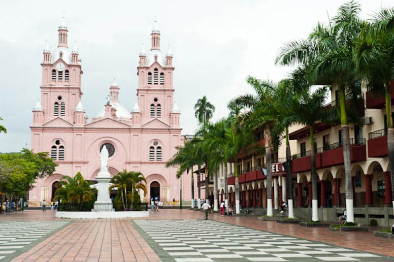 Basilica Menor del SeÃ±or de los Milagros de Bug...