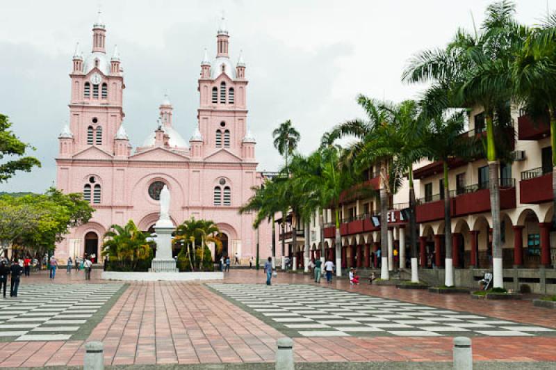 Basilica Menor del SeÃ±or de los Milagros de Bug...