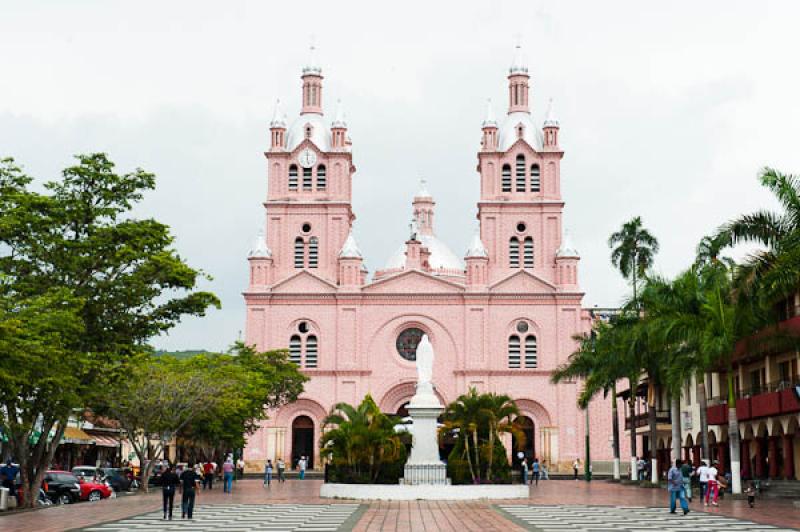 Basilica Menor del SeÃ±or de los Milagros de Bug...