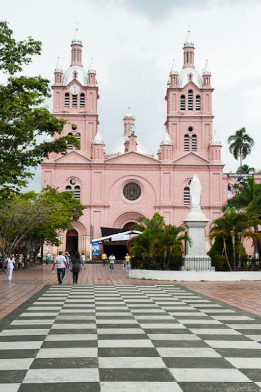 Basilica Menor del SeÃ±or de los Milagros de Bug...