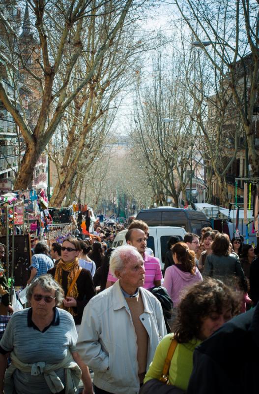 El Rastro Mercado al Aire Libre, Madrid, España, ...