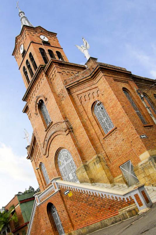 Templo Parroquial Maria Auxiliadora, Silvania, Pro...